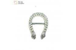China Custom Accessories Zircon Metal Buckle Chain Pendants For Key Handbag supplier
