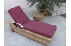 China Waterproof Cane Sun Lounger , Resin Wicker Chaise Lounge Set supplier