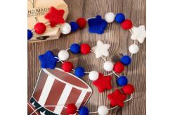 China Bulk Independence Day Felt Pom Poms White Blue And Red Ball supplier