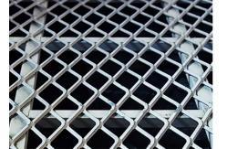 China 2mm Thickness 20 Years Use Time Expanded Metal Mesh For Walkway Project supplier