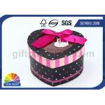 Promotional Customized Christmas Gift Packaging Boxes / Heart Shape Paper Box with Window for sale