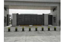 China Automatic Concrete Hydraulic Road Blocker High Security Vehicle Parking Bollard supplier