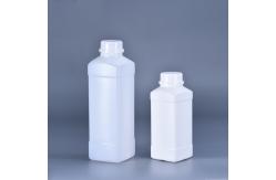 China High Durability Square HDPE Bottle With Tamper Proof Caps Chemical Resistant supplier
