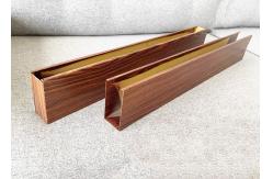 China 300x300x3000mm U Baffle Ceiling Thickness 0.5mm Customized Size supplier