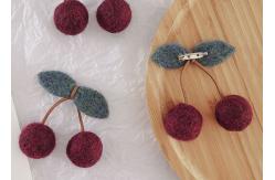 China Handmade Wool Felt Balls Red Cherry Pattern Length 7 Cm EN71 Certificate supplier