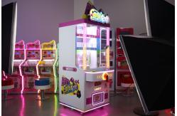 China Lucky Coin Metal Claw Game Doll Automatic Vending Machine Arcade Machine supplier