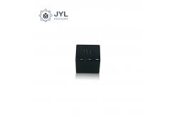 China Bespoke Zamac Perfume Cap With Magnetic & Engraved Logo For FEA15 supplier