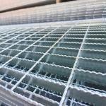 Hot Dipped Galvanized Serrated Steel Grating Press Welded 2mm for sale