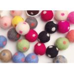 Handmade Circle Dot Pattern Felt Ball Crafts 2CM Diameter EN71 Standard for sale