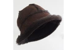 China Unisex Sheepskin Beanie Hat Breathable Waterproof Plush Style Plain Pattern supplier