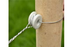 China 53g Porcelain Bobbin Electric Fence Insulators supplier
