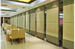 China Customized Foldable Movable Hanging Partition Walls 6 Meters Height supplier