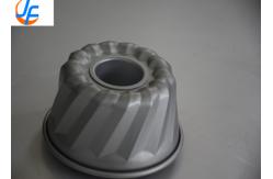 China RK Bakeware China Foodservice NSF Glaze Aluminum Fluted Bundt Cake Pan supplier