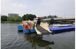 China Diesel Engine Aquatic Weed Harvester For Lake Use supplier