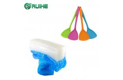 China Moldiing Good Physical Properties Solid Silicone Rubber HTV Compound Fumed Gas Phase supplier
