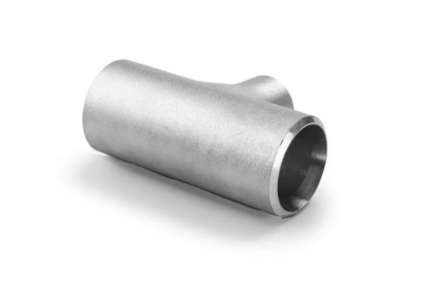 Casting Technique Seamless Pipe Fittings 9000LBS For Heavy Duty Petroleum