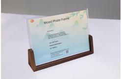 China Crystal Mini Menu Stand Acrylic Photo Frame Sign Holder With Walnut Wood Base supplier