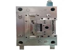 China YUDO Runner Medical Device Injection Mold Sub Gate Or Point Gate supplier