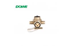 China 500V Marine CZKH109 Brass Socket With Switch Grounding Device supplier