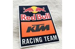 China Screen Printing Custom Clothing Patches Silicone Logo On Woven Label supplier