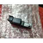 SMC Metal Solenoid Valve SMT Spare Parts VQD115W-5M0-X1 Long Service Life for sale