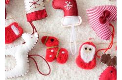 China Christmas Hanging Decoration Crafts Using Felt Soft Environmentally Friendly Material supplier