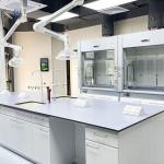L Shaped Lab Island Bench Customized Length 75x90cm White Workstation Furniture