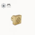 Luxury Zamac Bottle Cap Square Shape With Embossed Logo Europe Style for sale