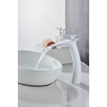 OEM Varnish Sprayed Single Hole Waterfall Tap Faucet