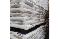 China Weather Resistant Polycarbonate Pellets For Food Grade Container And Lighting Packaging supplier