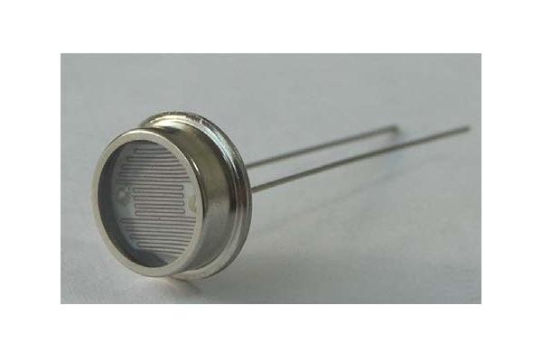 Metal CDS Photo Conductive Cell 4mm 0.5M Ohm , Light Dependent Resistor