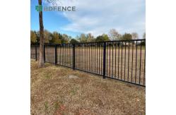 China Professional Grade Tubular Steel Fence Commercial Use supplier