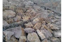 China Real Gabion Mesh Manufacturer 8X10cm Wire 2.7mm / 3mm Galvanized Gabion Box supplier