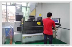 China Automotive Plastic Parts manufacturer