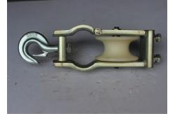 China 20KN Universal Wire Pulling Pulley , Cable Hanging Single Sheave Pulley supplier