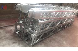 China Heavy Duty Inner Suspended Lattice Gin Pole For Transmission Tower Construction supplier