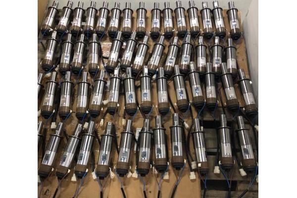 Piezoelectric Ceramic 20 Khz Ultrasonic Transducer For Welding Machine