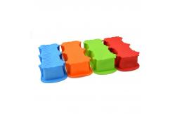 China 164g Heat Resistant Silicone Cake Molds Bread Baking Trays supplier