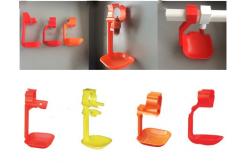 China Yellow Poultry Auto Drinker System Broiler Nipple Drinker With Cup supplier