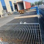 Q235 30mm X 10mm Galvanized Metal Safety Grid With Tamper Proof Bolts for sale