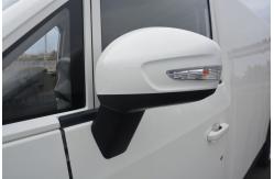 China Fast Charging Full Electric Mini Van 7.2m3 Volume Cargo Van EV supplier