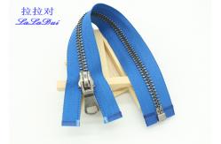China Silver Brass Teeth 25 Inch Metal Separating Zipper Customized For Sweater / Coats supplier