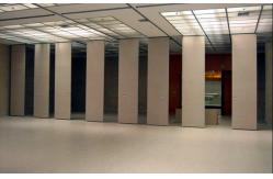 China Aluminum Folding Acoustic Partition Wall , Sound Absorbing Movable Wall Systems supplier