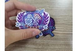 China Custom High Density Folding Clothing Woven Labels Using Selvage Techincs supplier