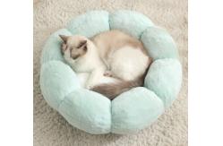China Cat Nest Flower Shape Floral Cat Bed Cute And Comfortable supplier