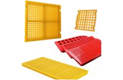 China Round Hole Mining Dewatering Polyurethane Vibrating Screen supplier