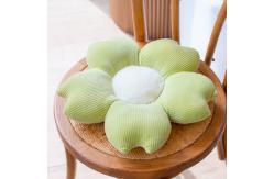 China No Fading Girls Sleeping Short Plush Flower Pillow supplier