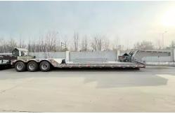 China 3 Axle 80t Customize Mechanical Suspension Detachable Gooseneck Lowbed Trailer supplier