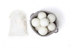 China Home Laundry Cleaning 8cm Biodegradable Wool Felt Balls supplier