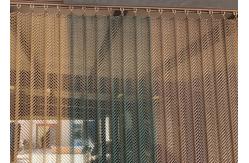 China Customized 1.2MM Wire Chain Link Screen Curtain In Restaurants Cafes supplier